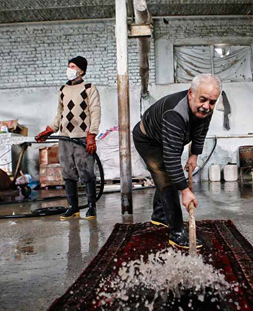 شستشوی سنتی قالی در قالیشویی مطهری